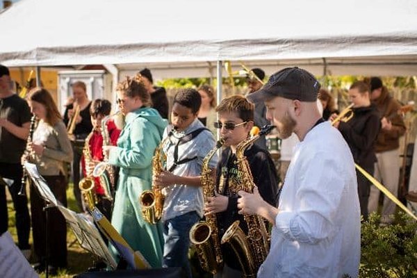 🎵 Cafékoncert med elever fra Lolland Musikskole