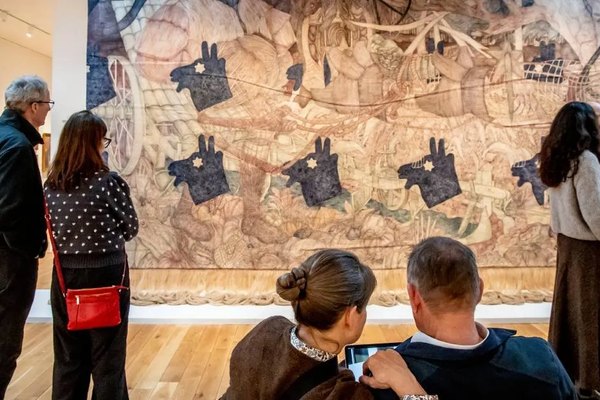 Gratis artist talks — ved udstillede værker
