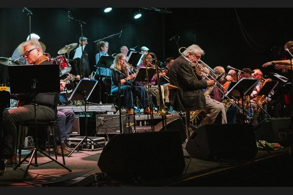 Øernes Big Band på Nysted Hajkutterfestival